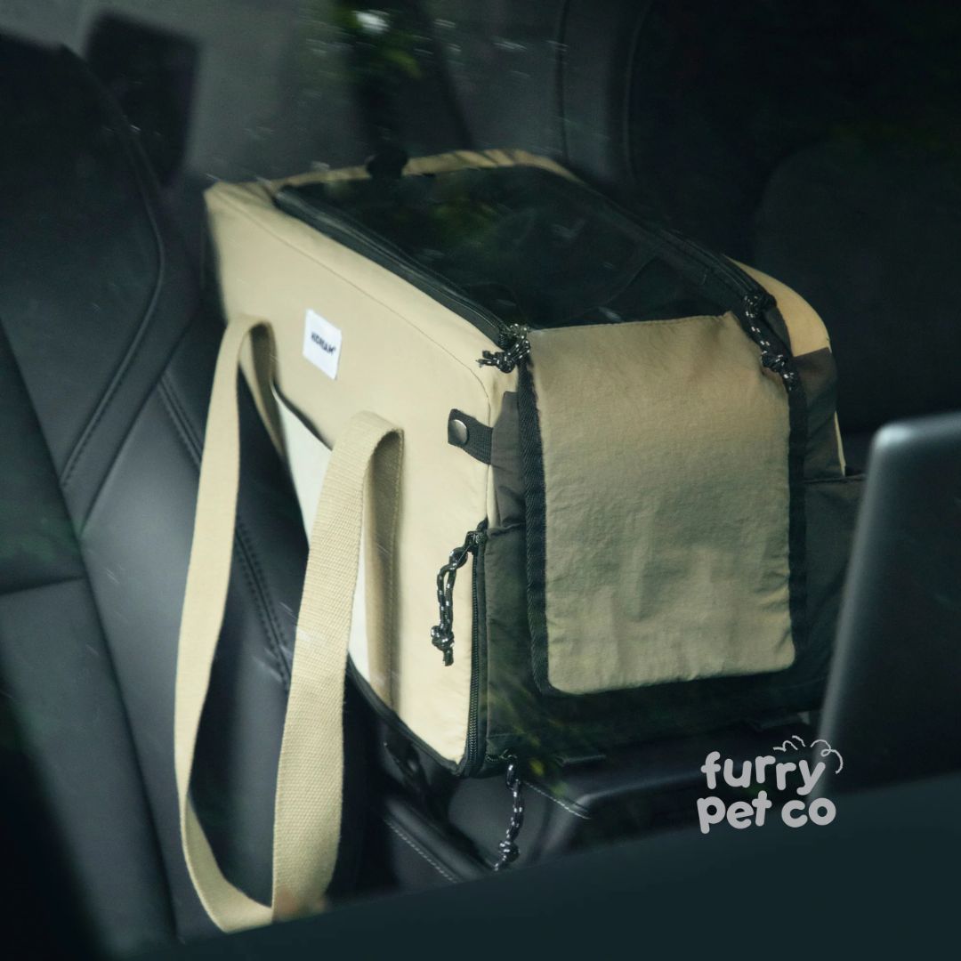 HiDREAM Multi Use Pet Carrier Bag and Car Armrest for Cats and Dogs (up to 7kg)